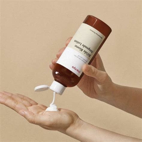Ma:nyo Bifida Biome Ampoule Lotion 300mL - Berry Young
