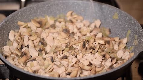 Киш Лорен с Курицей и Грибами