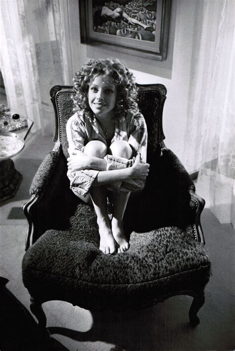 [Photographie originale] Deux portraits de Sydne Rome pendant le