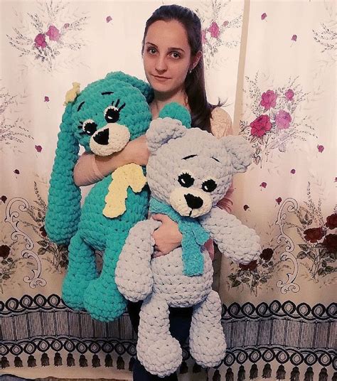 Вот такие зефирные друзья у меня появились😍 Они связаны из всеми ...