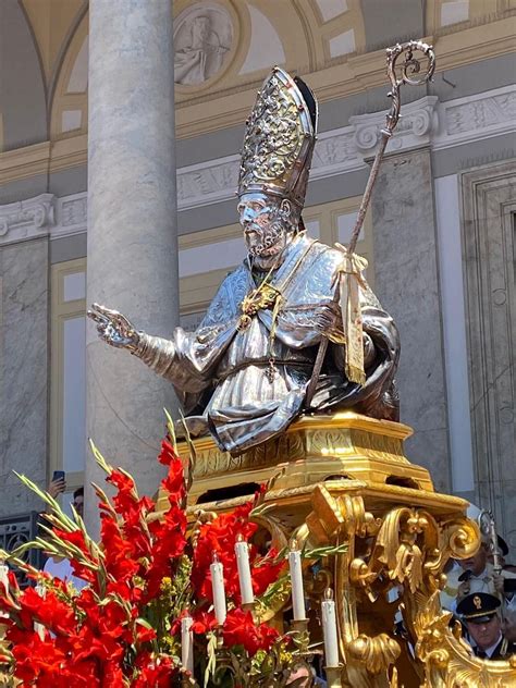 Nola: festa dei Gigli tra storia e fede. Tra umanità e cultura. - binews.it