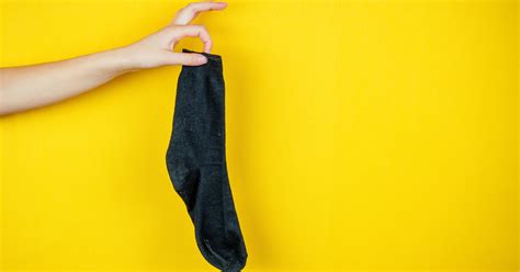 We Asked Men Where They Ejaculate When They Masturbate, and the Answers