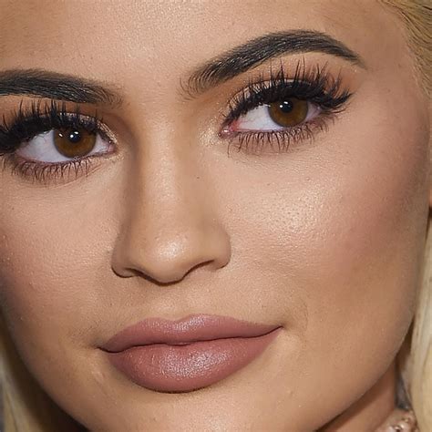 Kylie Jenner Makeup Looks 2016 | Saubhaya Makeup