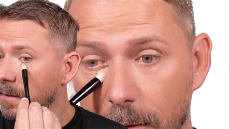 QUICK TIP! BULLET PROOF CONCEALER! - YouTube