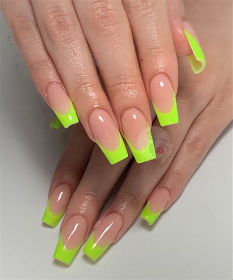 Neon: Does It Deserve a Comeback or Does It Stay in the 2010s ...