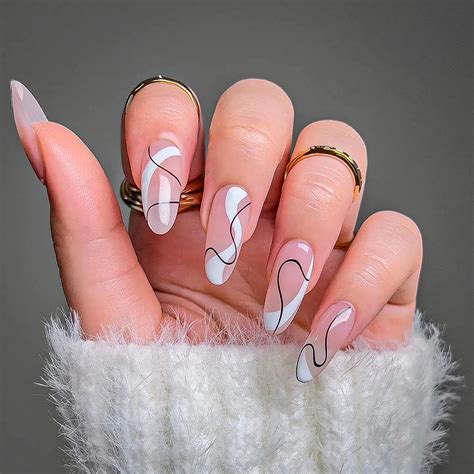 13 Minimalist Nail Art Designs for Sophisticated Style