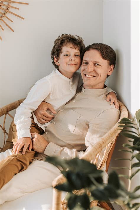 Son Regains Consciousness after Concussion and Tells Mom to Divorce His ...