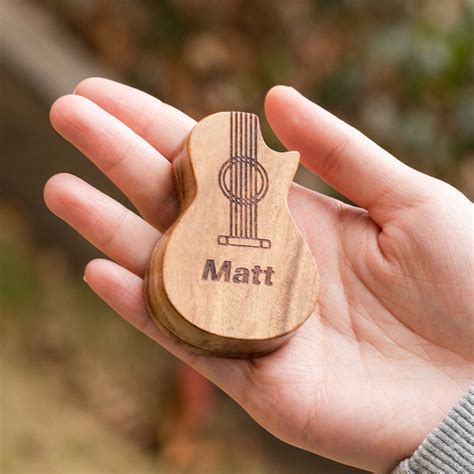 Personalized Photo/Engraving Guitar Picks With Case - GetNameNecklace