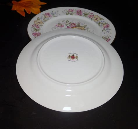 Mid-century Royal Jackson | Jackson China Co Lady Mayfair large dinner