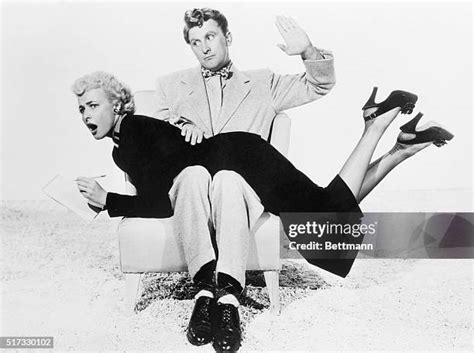 Spanking Photo Fotografías e imágenes de stock - Getty Images