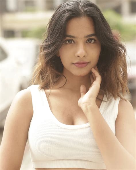 Aurora Sinclair | 🦚 | Instagram