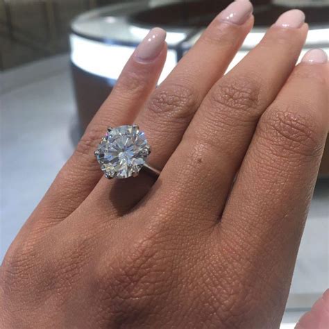 Tiffany and Co. 2 Carat Platinum Round Brilliant Cut Diamond Engagement ...