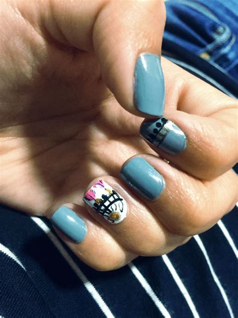 Uñas grises | Uñas grises, Uñas