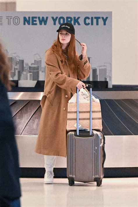 Leonardo DiCaprio's Rumored Girlfriend Makes Rare Appearance