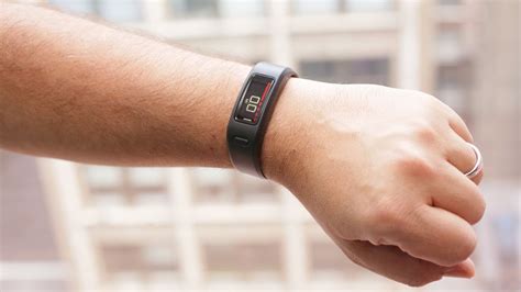 Фитнес-браслет Garmin Vivofit: описание модели, характеристики ...