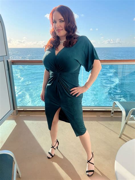 TW Pornstars - Maggie Green. Twitter. RT if you want to see pics of me