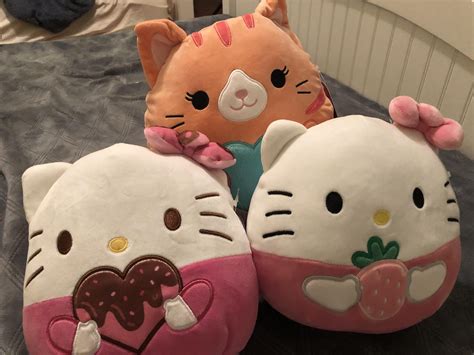 Valentine’s Hello Kitty and Gigi from Walgreens : r/squishmallow