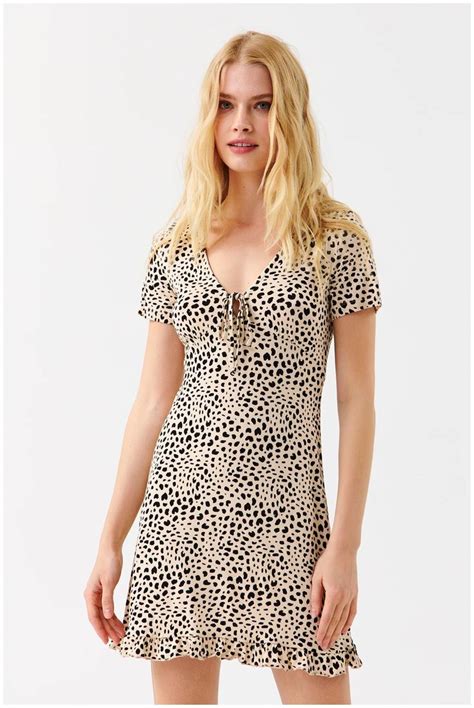 Платье Befree, размер M/46, бежевый | Short sleeve dresses, Fashion ...