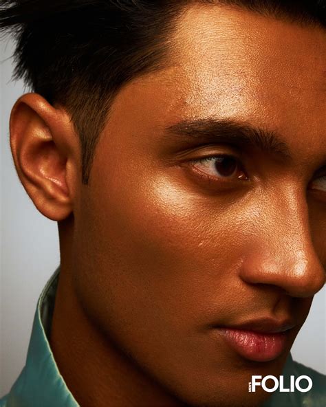 Modern grooming trends will favor the man with long hair 35