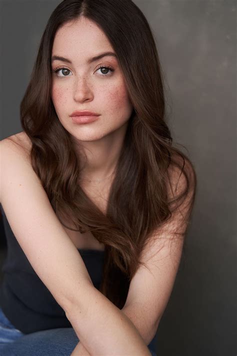 Stella Gregg