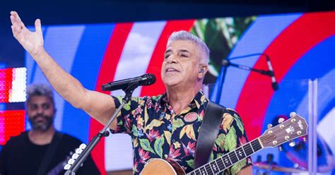 Termine A Canção Do Lulu Santos - Lulu Santos mostrou, em voz e violão, a canção sobre o namoro composta ...