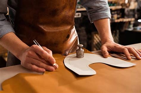 how to calculate upholstery yardage