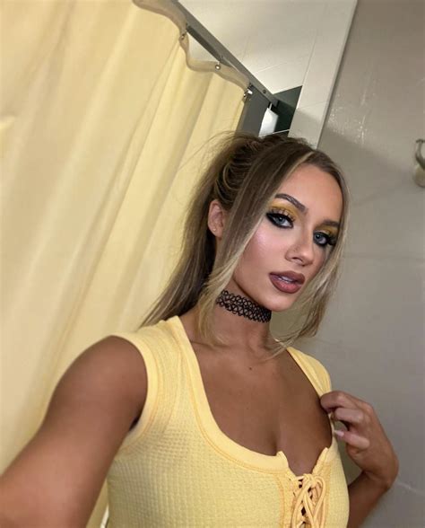Anna Jay : r/AnnaJay_