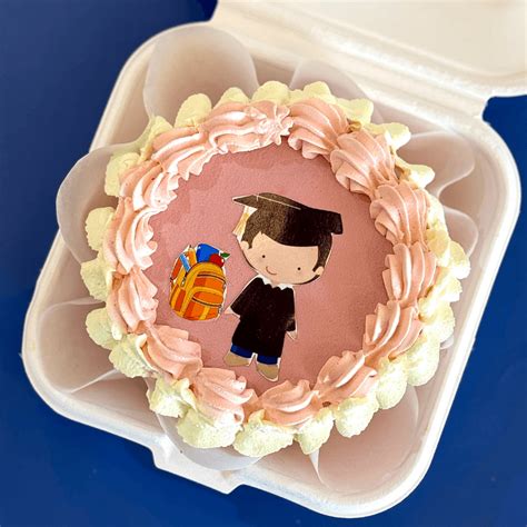 School Graduation Bento Cake: Celebrate from Just 20 AED"