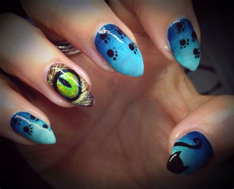 Cat Eye Nail Polish Tutorial: Unleash The Mesmerizing Effect For 3D ...