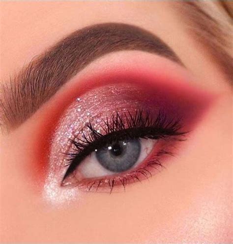Amazing Glitter Eyeshadow | Red eye makeup, Festival eye makeup, Eye makeup