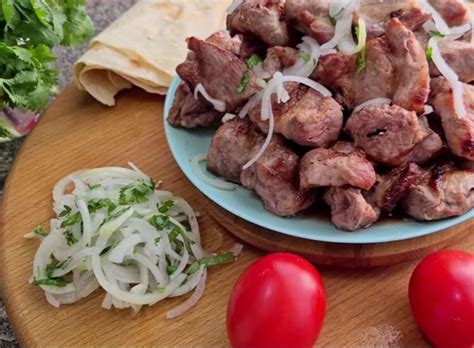 Коротко о в каком уксусе мариновать лук для шашлыка