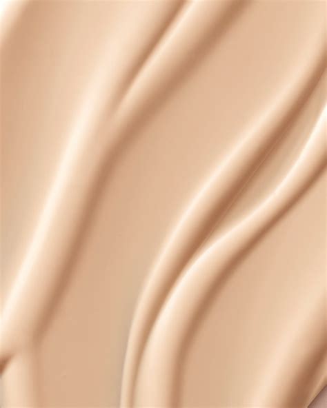 Cle de Peau Beaute 1.4 oz. Correcting Cream Veil SPF 21 | Neiman Marcus