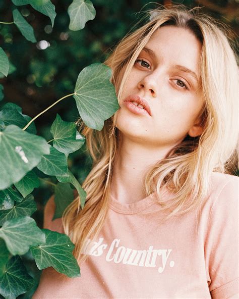Elle Brittain faces Afends newest Autumn campaign - C-Heads Magazine