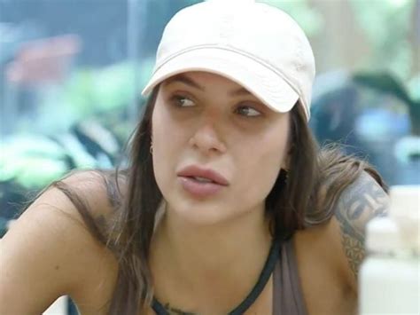 A Fazenda 17 Martina Expulsão - Peões repercutem a expulsão de Martina Sanzi em "A Fazenda 17 ...