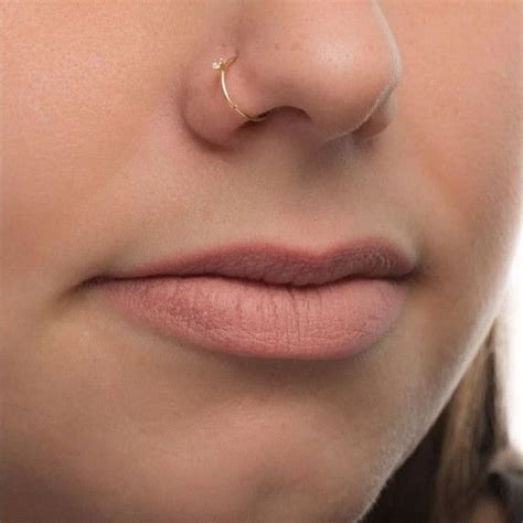 Pircing No Nariz Argola - Piercing De Nariz Argola Com Zircônia Em Ouro 18k | Piercing no nariz ...