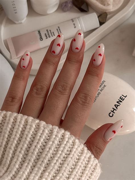 Идея для маникюра | Simple nails, Heart nails, Stylish nails
