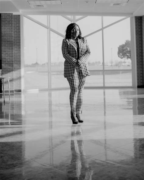 Dallas Runoff Will Determine Heir to Powerhouse EBJ’s Seat in Congress