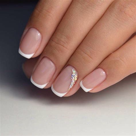 Модные идеи свадебного маникюра в 2021 году | French manicure acrylic ...