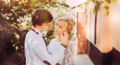 The Most Compatible Zodiac Sign Pairs, According to Astrologers - Hunter Games Magazine