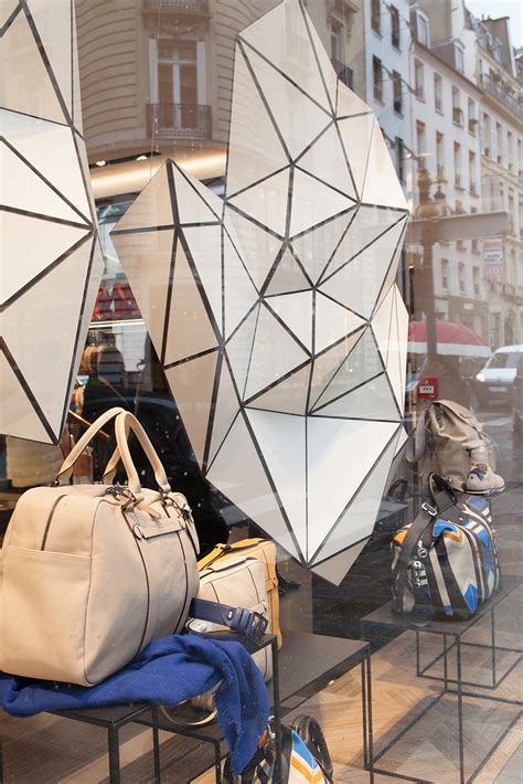 LONGCHAMP :: Behance