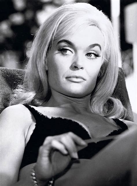 Shirley Eaton in Goldfinger (1964) | James bond girls, Bond girls, Bond