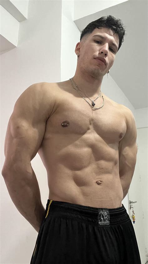 25 best u/maurifitness images on Pholder | Pecs And Pec Bouncing, Hot