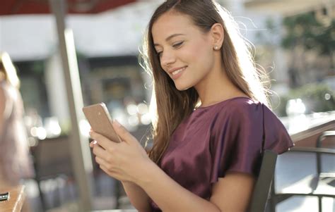 Chatting Photos, Download The BEST Free Chatting Stock Photos & HD Images