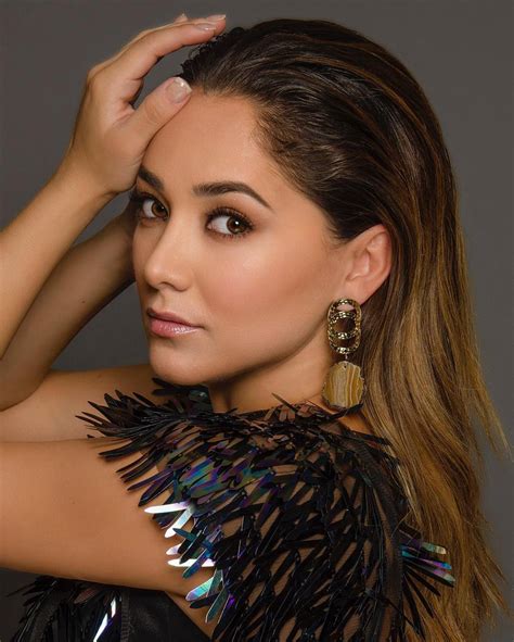 Sherlyn revela la poderosa razón por la que se fue de México