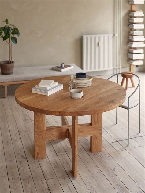 Farmhouse Round Dining Table - Lekker Home