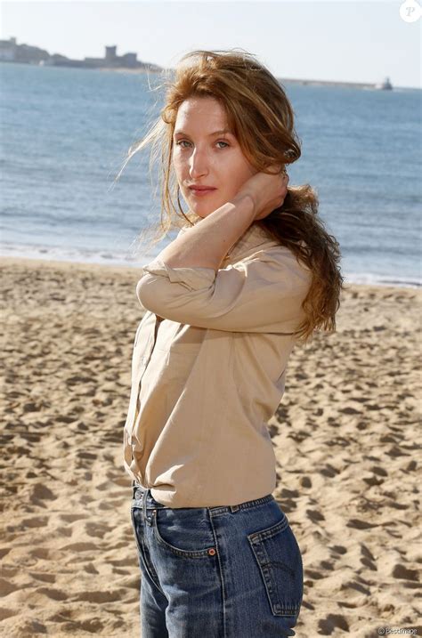 Pictures of Julia Piaton