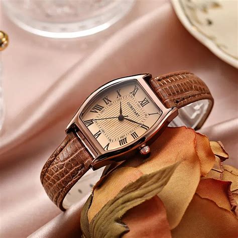 Relógio Vintage Feminino Couro