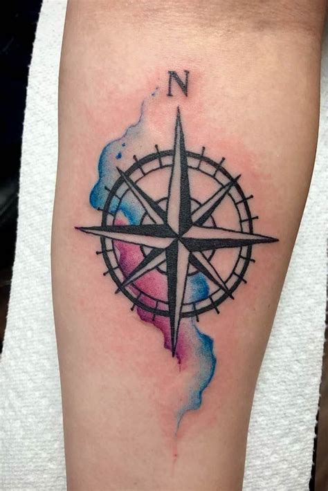 Wanderlust Inked: Compass Tattoo Inspirations for Travel Enthusiasts ...