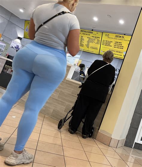 Mall booty in blue leggings (OC) - Spandex, Leggings & Yoga Pants - Forum