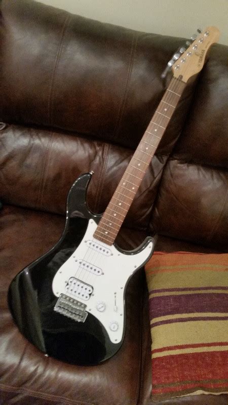 Guitar Yamaha EG 112c | Guitars | City of Toronto | Kijiji